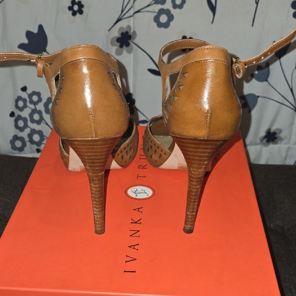 Ivanka Trump Tan Peep-Toe Heels - Picture 5 of 8